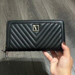 Victoria Secret- Black Quilted Wallet